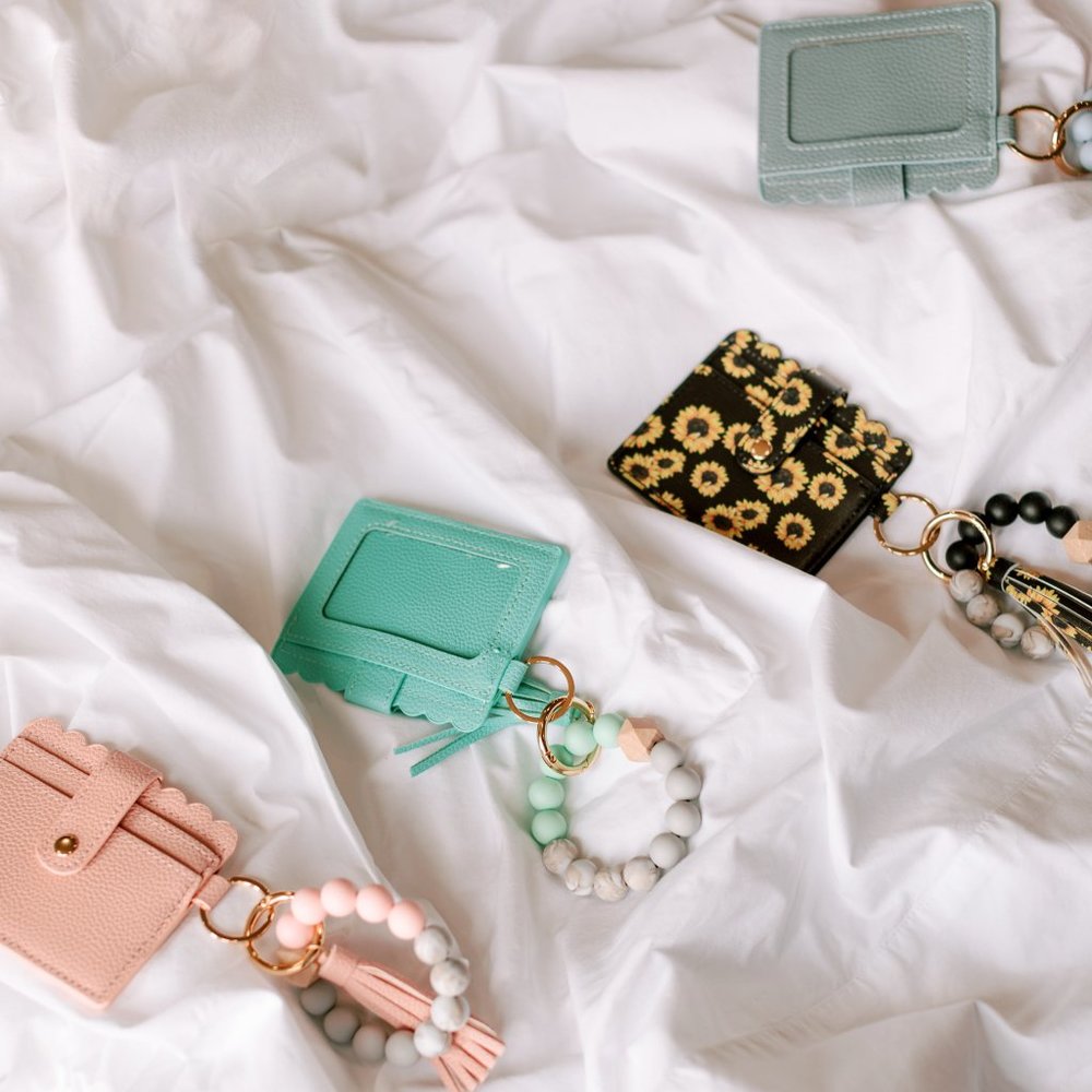 🆕 SUNFLOWER WRISTLET KEYCHAIN WALLET - Picture 3 of 3